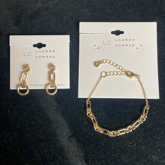 LC dangling chain link Earrings & chain link Bracelet, gold-tone, NWT. - Picture 3 of 16